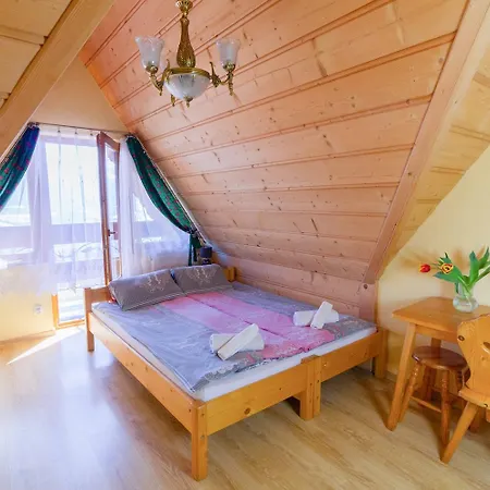 לינה וארוחת בוקר Piekne Widoki זאוב