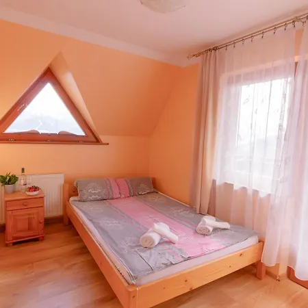 לינה וארוחת בוקר Piekne Widoki 3*