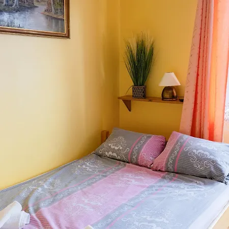 לינה וארוחת בוקר Piekne Widoki 3*