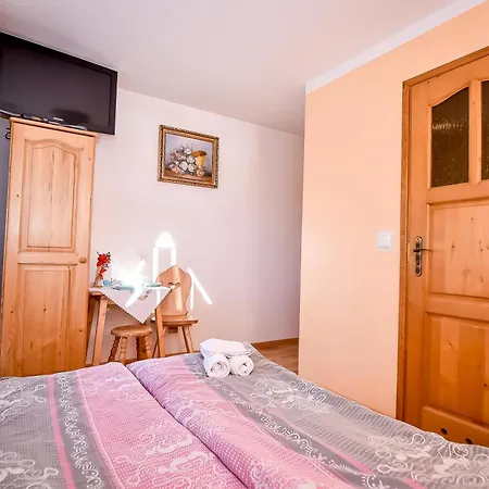 فندق مبيت وإفطار Piekne Widoki زومب