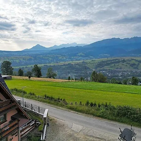 Piekne Widoki Oda ve Kahvaltı 3*