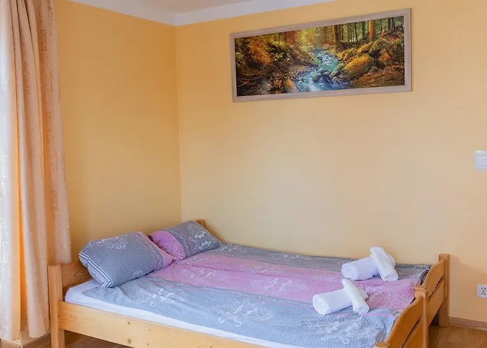 住宿加早餐酒店 Piekne Widoki 扎布