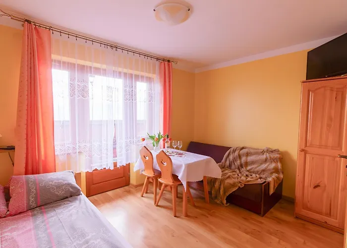 住宿加早餐酒店 Piekne Widoki 扎布